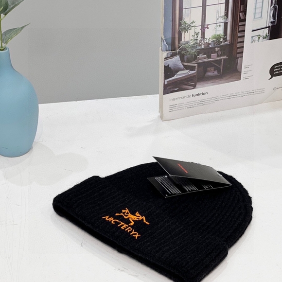 Cashmere cold hat - Picture 2 of 2